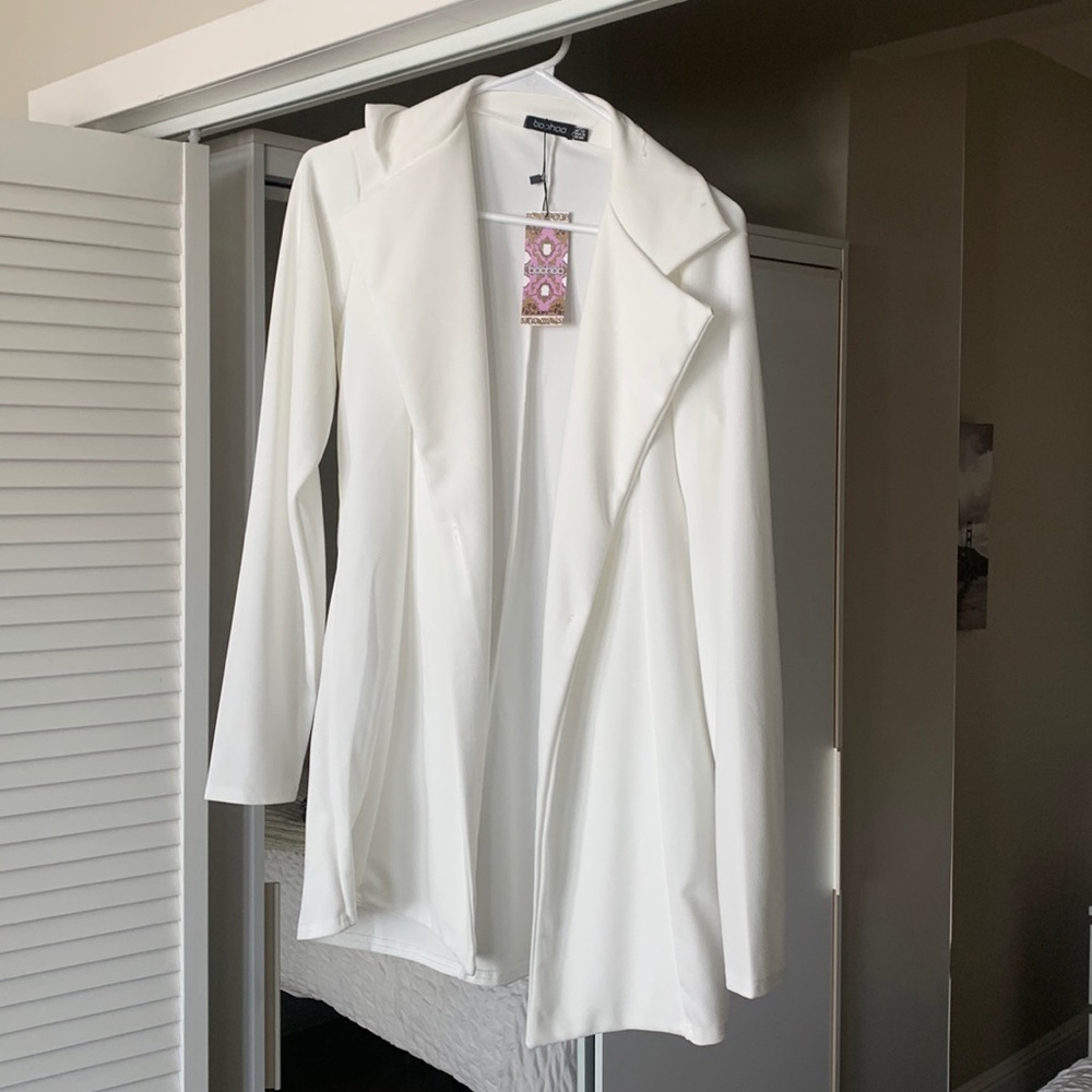 Boohoo oversized white blazer